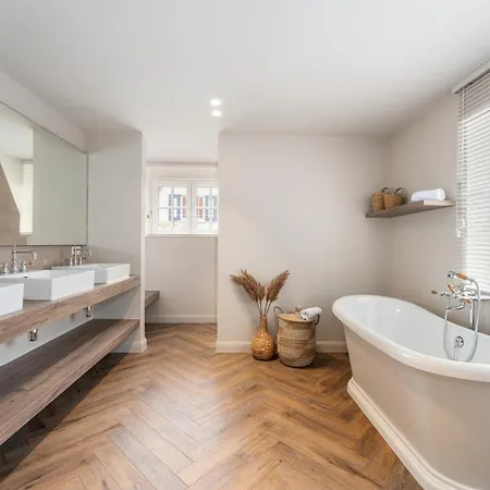 Manouchka - In Alle Luxe Aan Zee Semesterbostad *